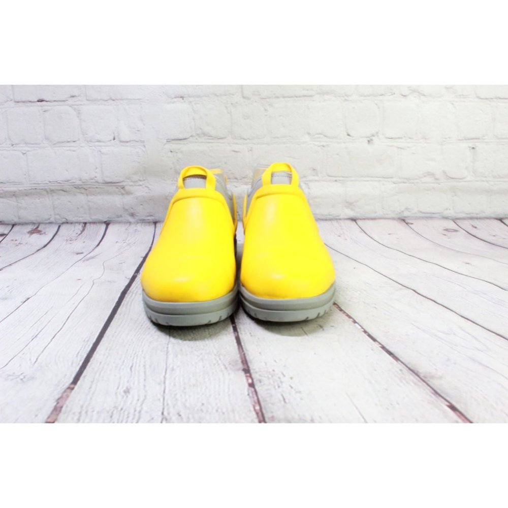 LL Bean Yellow Vulcanized Rubber Waterproof Rugged Wellie Shoes Size 7 M - Picture 4 of 9